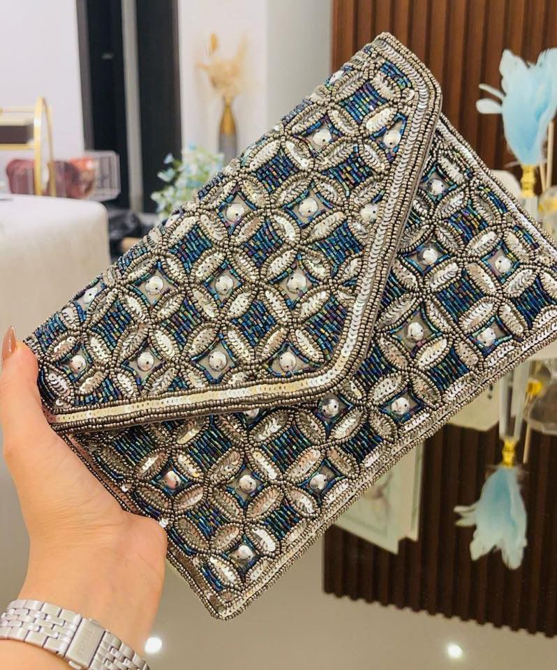 Black Gold Royal Clutch