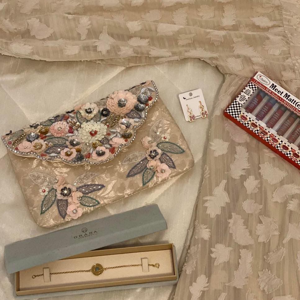 Beige Beaded Party Clutch